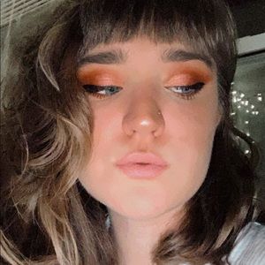 Meet your Posher, Mady